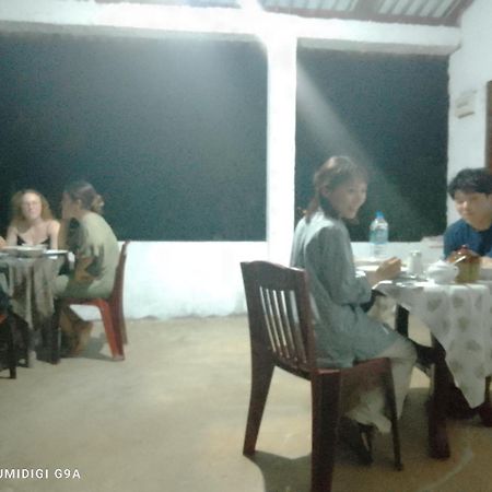 Rithu Homestay Sigiriya Luaran gambar
